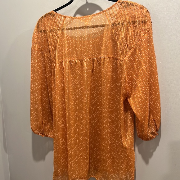 LC LAUREN CONRAD white polka dot caramel blouse - Picture 3 of 4